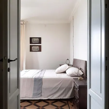 Дом отдыха Oreste, 4 Bedroom Period With View Комо