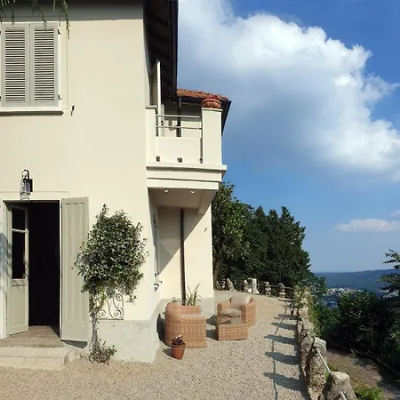 Дом отдыха Oreste, 4 Bedroom Period With View Комо