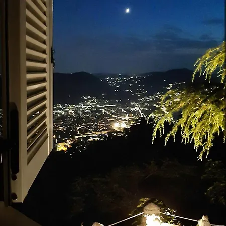 Дом отдыха Oreste, 4 Bedroom Period With View Комо