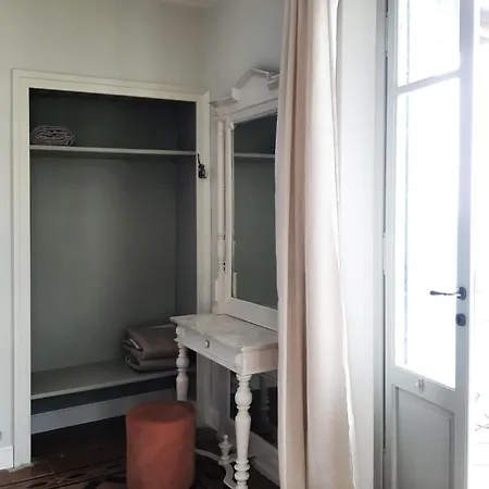 Дом отдыха Oreste, 4 Bedroom Period With View *
