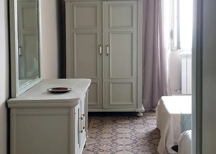 別荘 Oreste, 4 Bedroom Period With View *