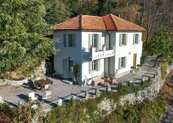 別荘 Oreste, 4 Bedroom Period With View